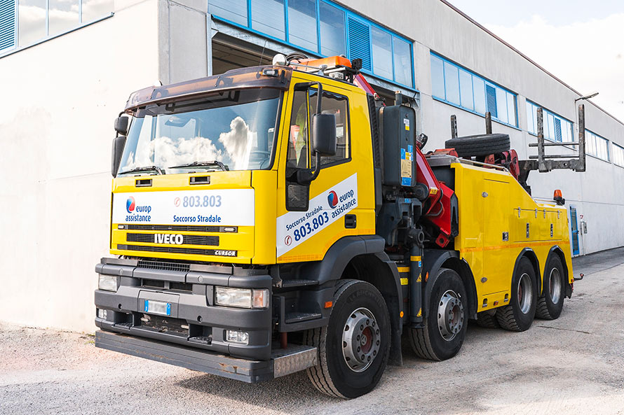 carroattrezzi camion soccorso stradale Civitanova Marche